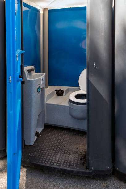 Best Portable toilet rental cost  in Garrett, IN